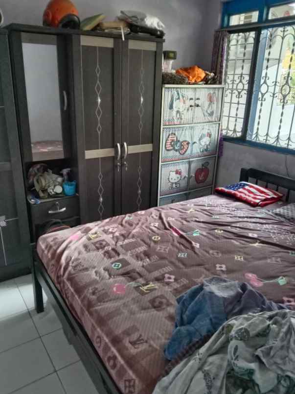 dijual rumah mulyosari timur