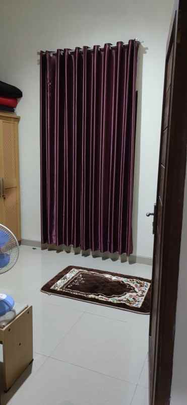 dijual rumah murah modern semi furnished hook 2 muka