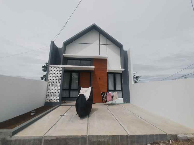 dijual rumah ngamprah padalarang