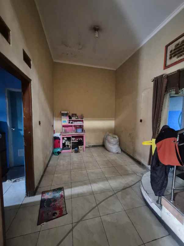 dijual rumah padasuka