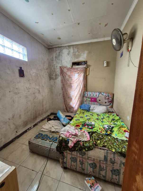 dijual rumah padasuka