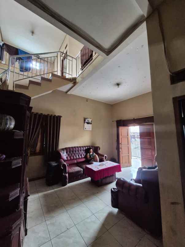 dijual rumah padasuka