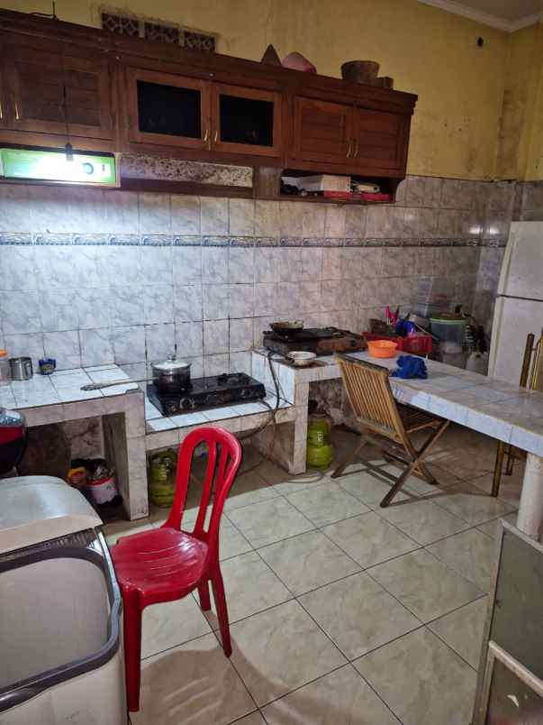 dijual rumah padasuka