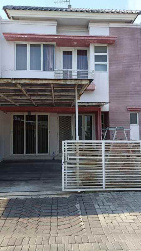 dijual rumah pakuwon city san diego