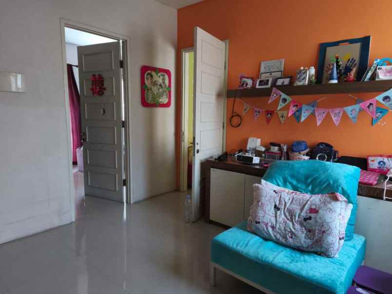 dijual rumah pakuwon city san diego