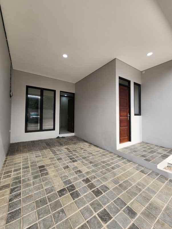 dijual rumah pasar minggu