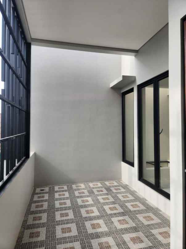 dijual rumah pasar minggu