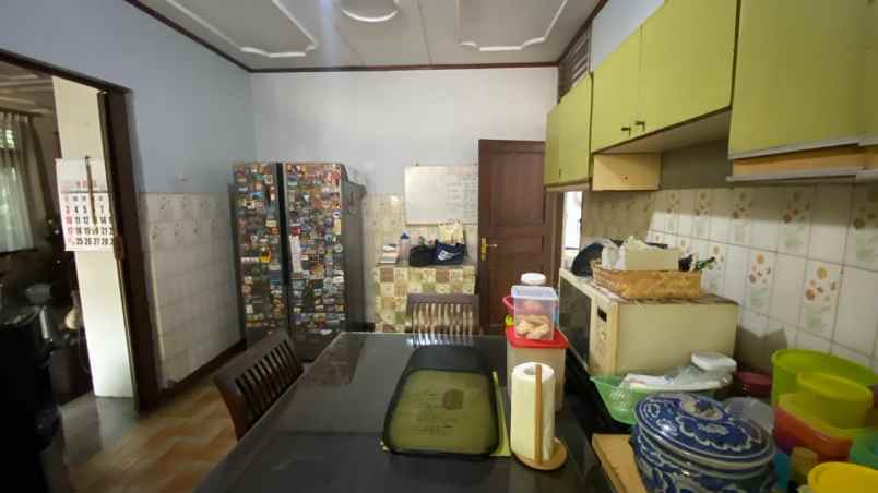 dijual rumah patal senayan