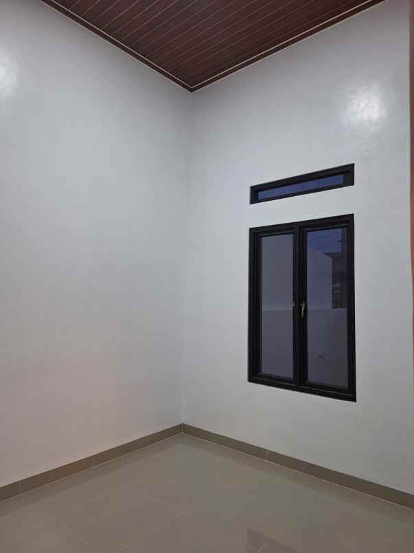 dijual rumah perum irigasi danita