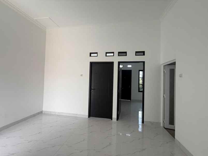 dijual rumah perum sbs harapan jaya
