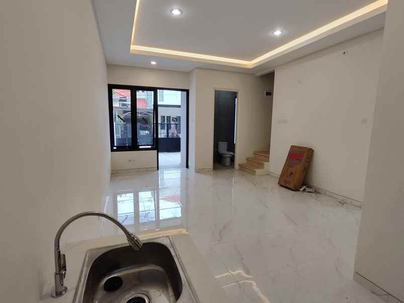 dijual rumah perumahan mulyosari