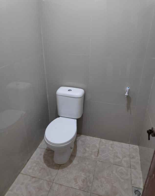 dijual rumah perumahan permata hijau