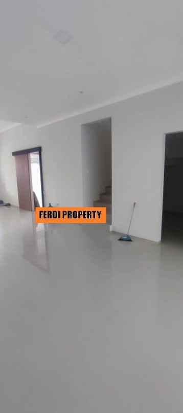 dijual rumah perumahan raffles hills