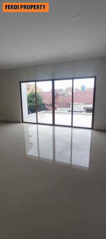 dijual rumah perumahan raffles hills