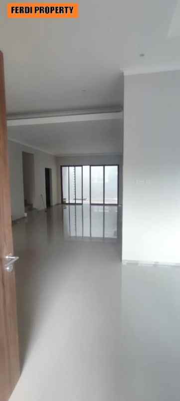 dijual rumah perumahan raffles hills