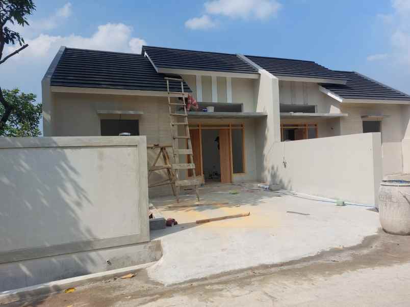 dijual rumah perumahan sukaasih taruna