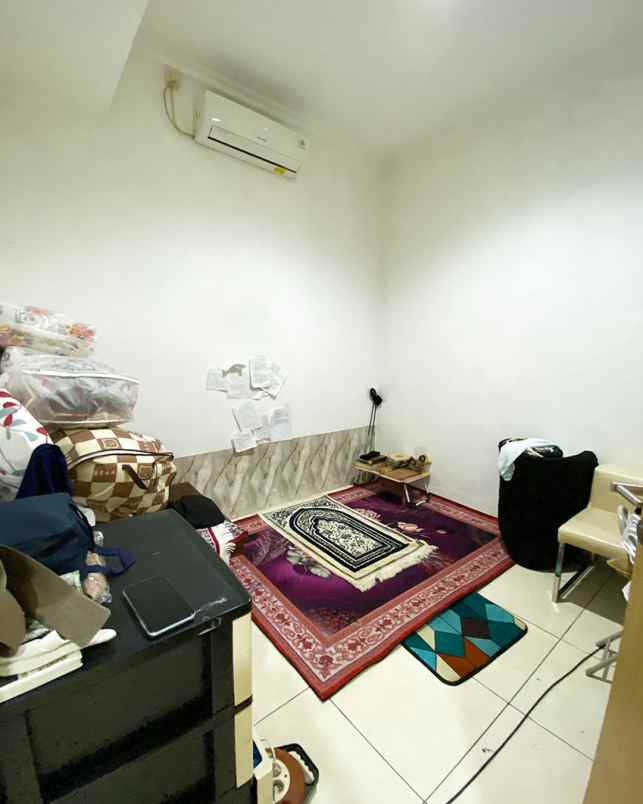 dijual rumah perumahan villa melati mas