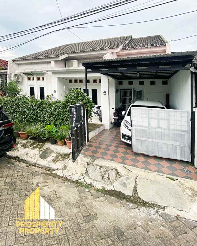 dijual rumah perumahan villa melati mas