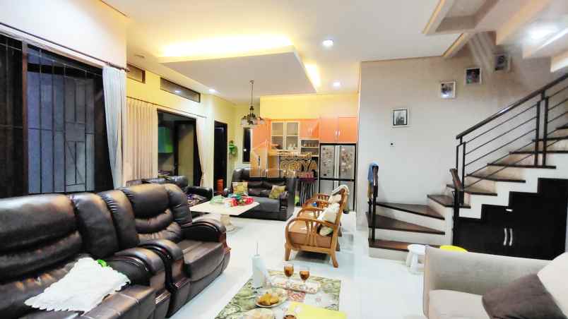 dijual rumah pesona khayangan juanda