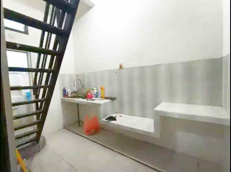 dijual rumah ploso baru