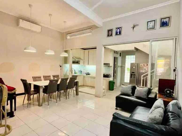 dijual rumah ploso timur