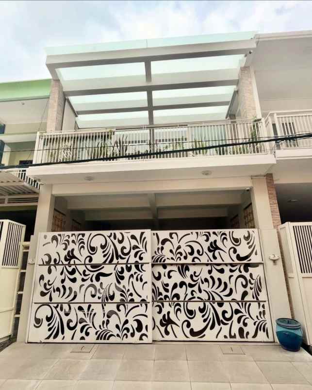 dijual rumah ploso timur