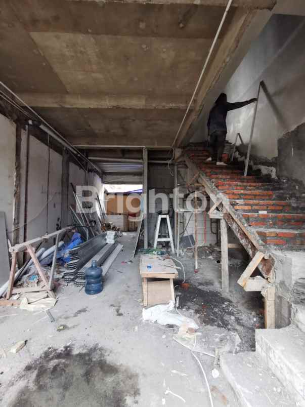dijual rumah pondok candra