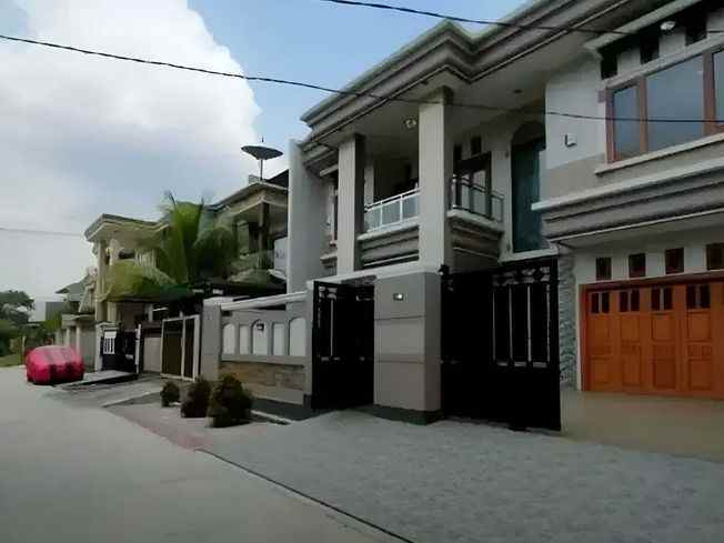 dijual rumah pondok kelapa