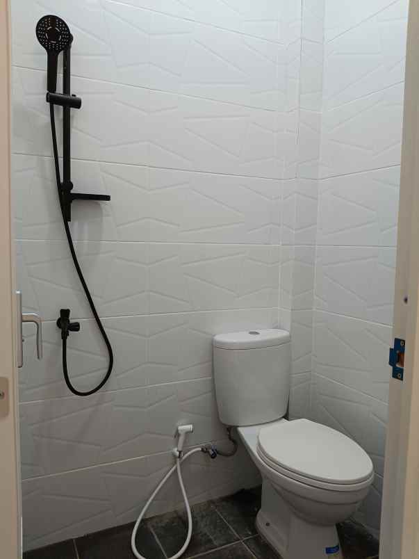 dijual rumah pondok rajeg depok