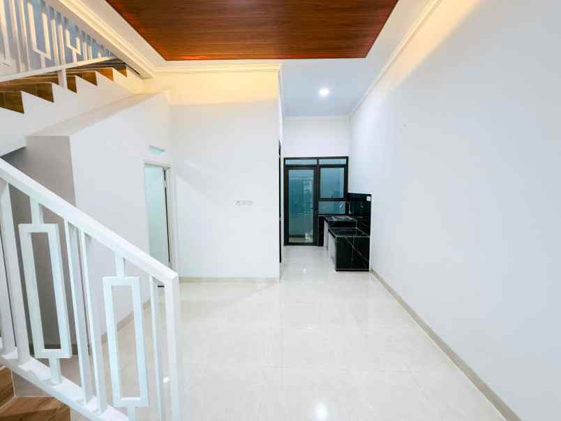 dijual rumah pondok ungu permai