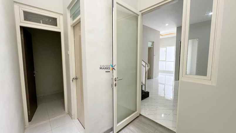 dijual rumah prada permai