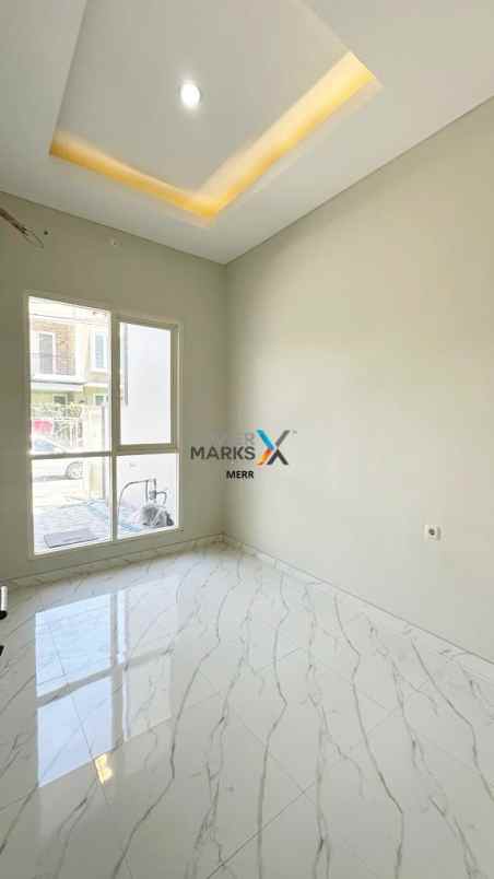 dijual rumah prada permai