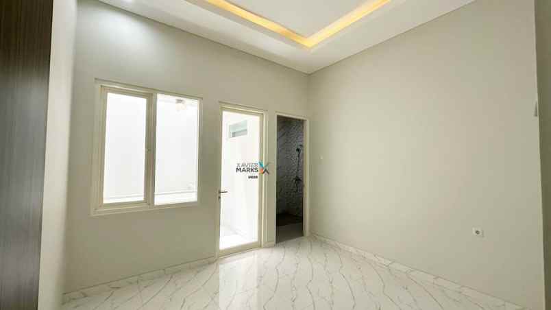 dijual rumah prada permai