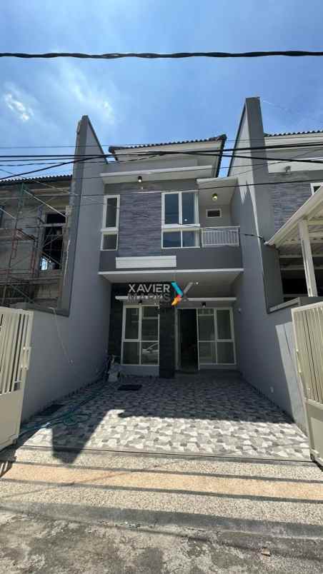 dijual rumah prada permai