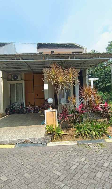 dijual rumah pudak payung