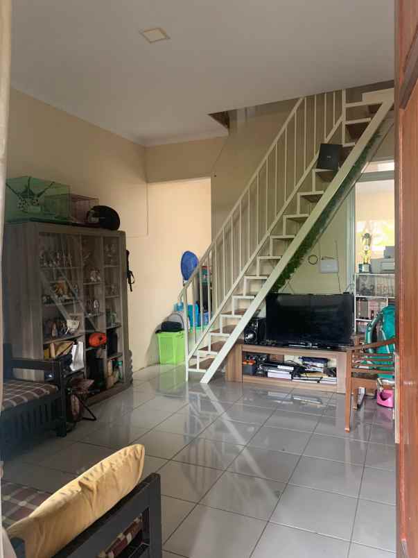 dijual rumah puri nusa asri serua