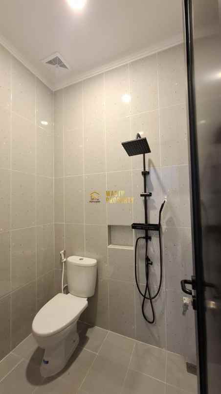 dijual rumah purwomartani kalasan