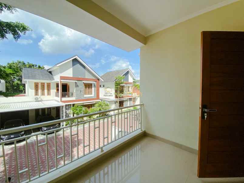 dijual rumah purwomartani kec kalasan