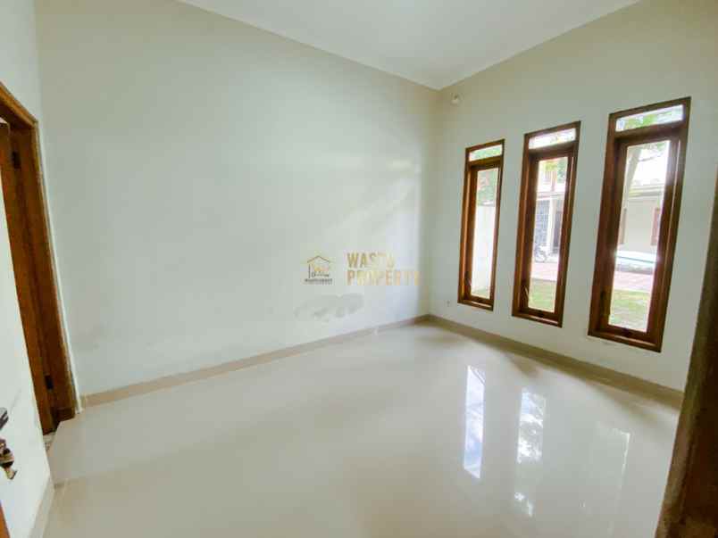 dijual rumah purwomartani kec kalasan