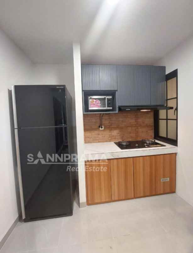 dijual rumah rangkapan jaya pancoran