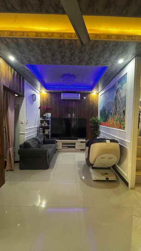 dijual rumah rorotan