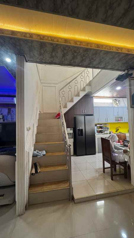 dijual rumah rorotan