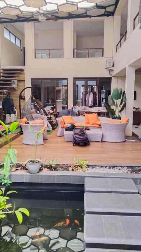 dijual rumah ruang usaha di caringin kota bandung