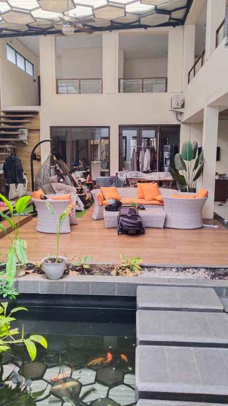 dijual rumah ruang usaha di caringin kota bandung