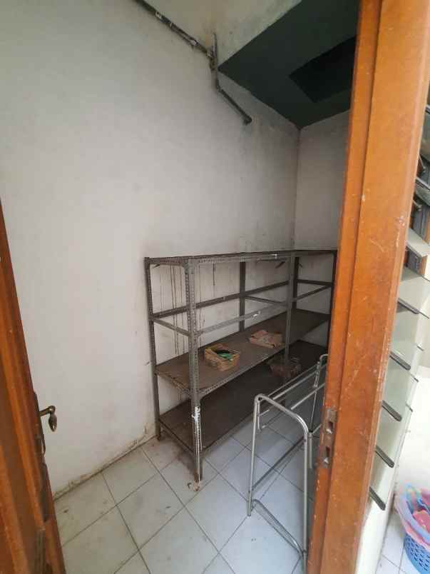 dijual rumah rumah 2 lantai jemursari