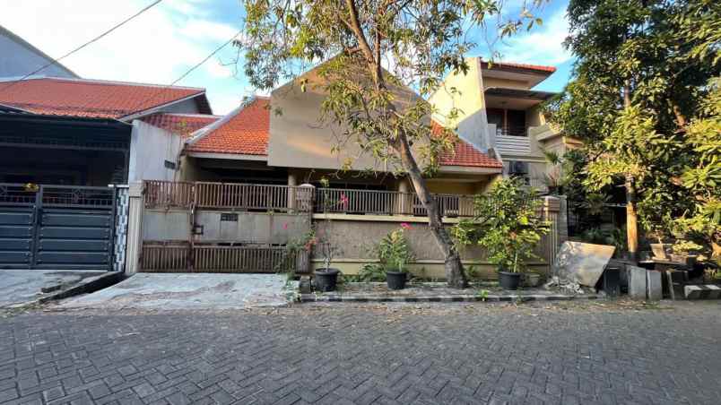 dijual rumah rungkut asri