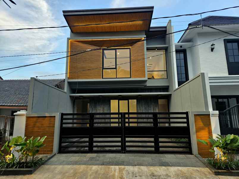 dijual rumah rungkut asri utara rungkut