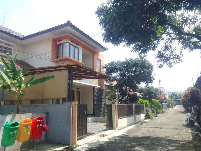 dijual rumah sangkuriang