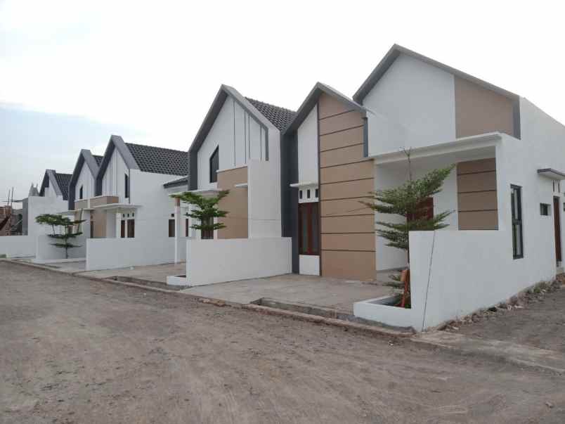 dijual rumah sawahan kudu baki sukoharjo