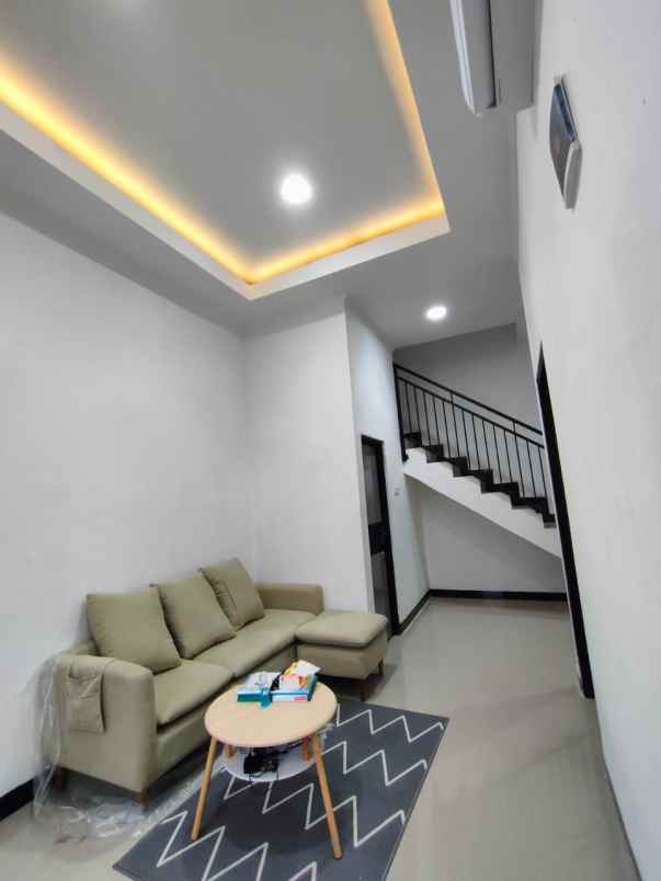 dijual rumah sawangan